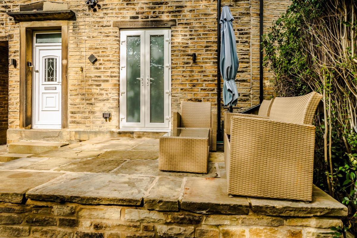 The Cosey Tucked-Away Cottage 2 Or 3 Bedroom Options Χάντερσφιλντ Δωμάτιο φωτογραφία